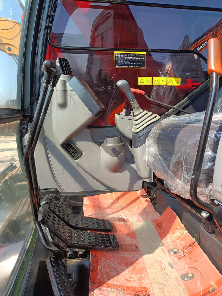 HITACHI ZX75 - Bager guseničar: slika 4 HITACHI ZX75 - Bager guseničar: slika 4