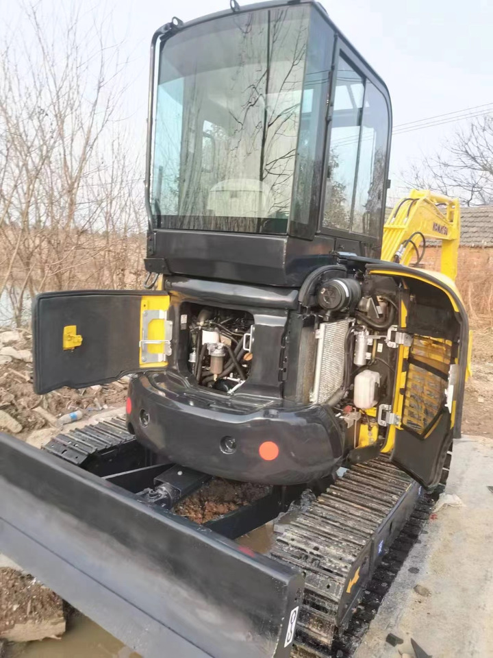 KOMATSU PC 35 MR - Mini bager: slika 4 KOMATSU PC 35 MR - Mini bager: slika 4