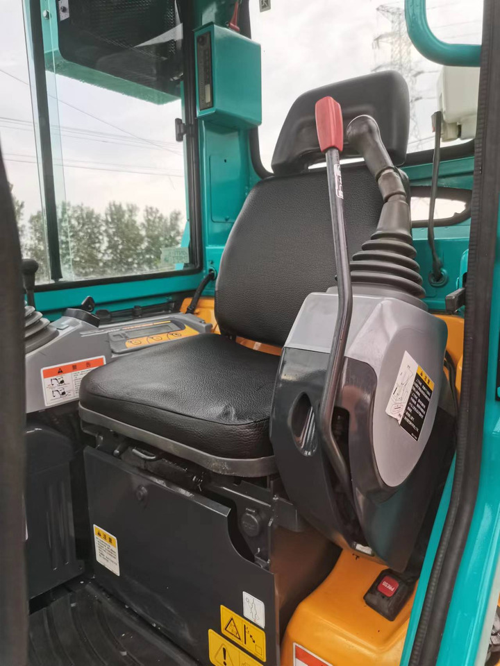 KUBOTA KX135 - Bager guseničar: slika 4 KUBOTA KX135 - Bager guseničar: slika 4
