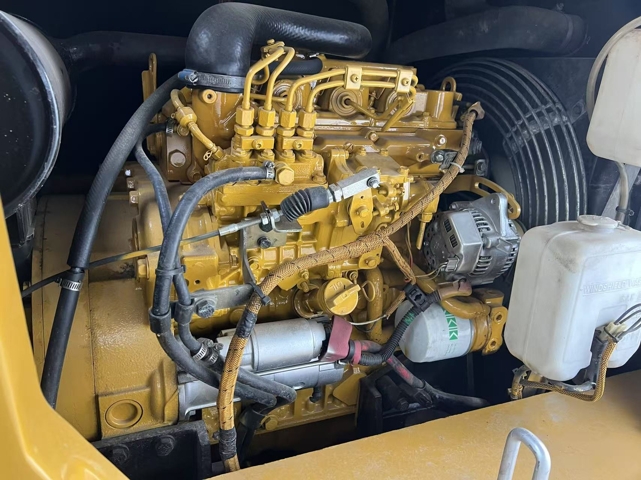 Bager guseničar Mini excavator CAT 307: slika 9