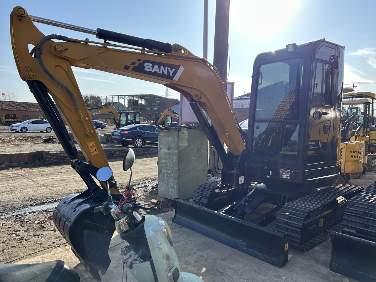 SANY SY35U - Mini bager: slika 1 SANY SY35U - Mini bager: slika 1