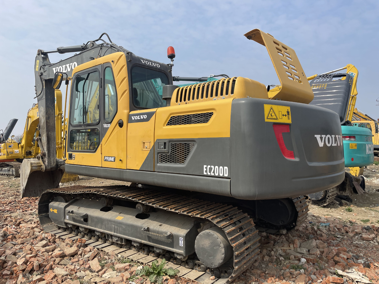 VOLVO EC200D - Bager guseničar: slika 1 VOLVO EC200D - Bager guseničar: slika 1