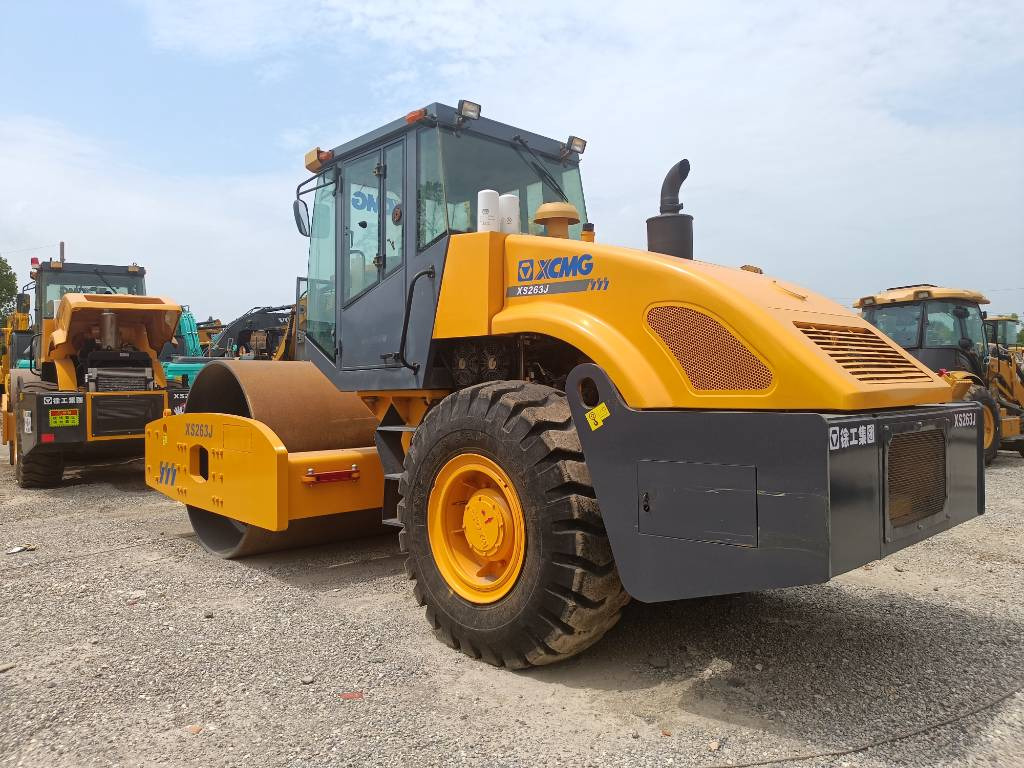 XCMG XS 263J - Kompaktor: slika 4 XCMG XS 263J - Kompaktor: slika 4