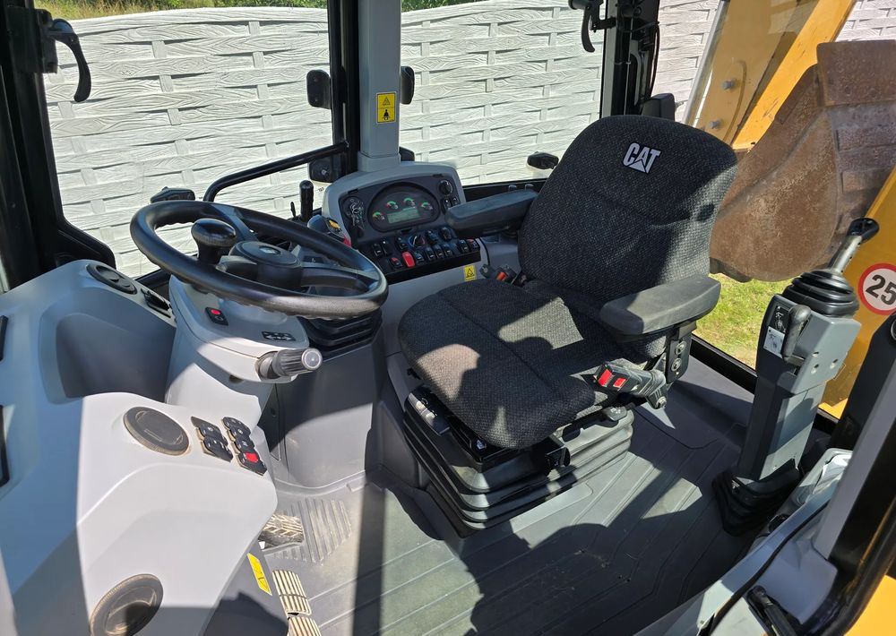JCB - Bager utovarivač: slika 3 JCB - Bager utovarivač: slika 3