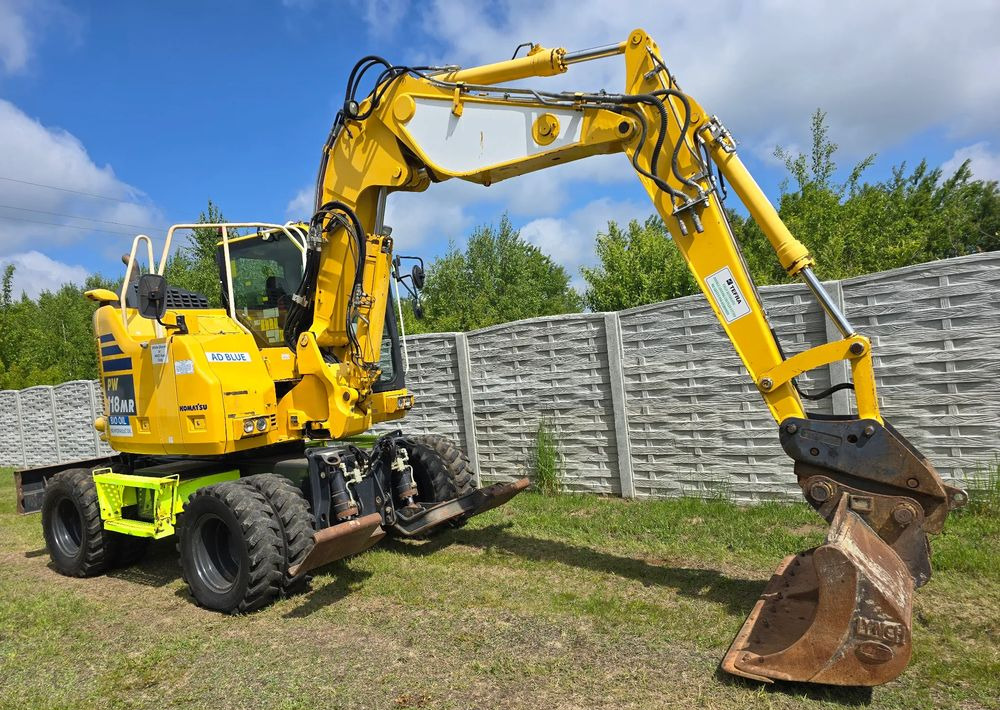 Komatsu - Bager točkaš: slika 2 Komatsu - Bager točkaš: slika 2