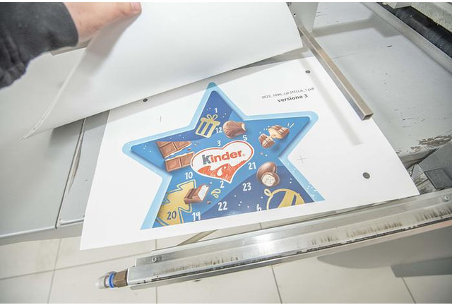 MGI JETvarnish 3D - Građevinska mašina: slika 3 MGI JETvarnish 3D - Građevinska mašina: slika 3