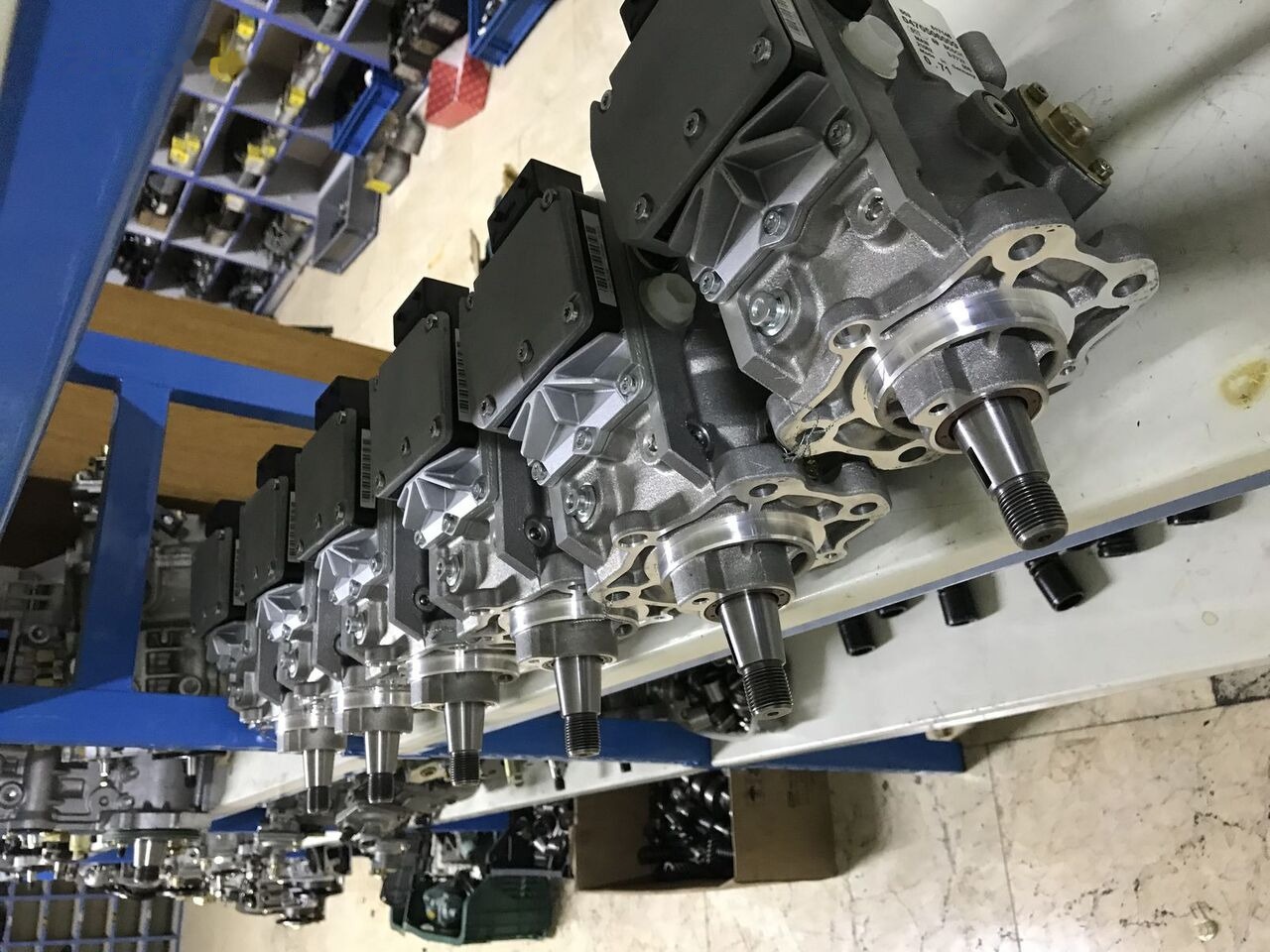 Bosch 2018 51111037590 MAN Hİ-EX - Pumpa za gorivo za Kamion: slika 2 Bosch 2018 51111037590 MAN Hİ-EX - Pumpa za gorivo za Kamion: slika 2