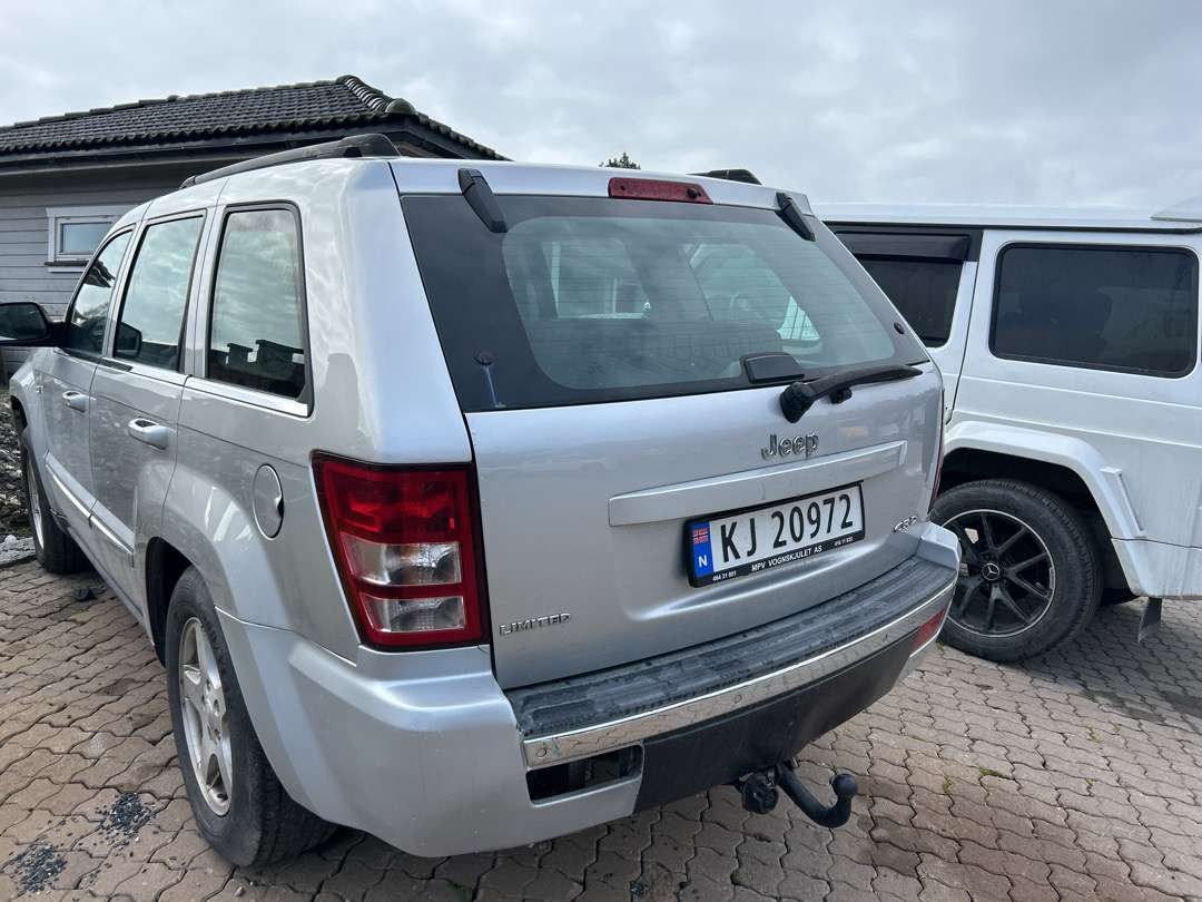 2005 Personbil GRAND CHEROKEE - Automobil: slika 4 2005 Personbil GRAND CHEROKEE - Automobil: slika 4