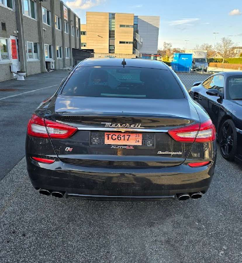 2014 Maserati Quattroporte S Q4 3.0L twin-turbo V6 // 411 hk // AWD // Automat - Limuzina: slika 5 2014 Maserati Quattroporte S Q4 3.0L twin-turbo V6 // 411 hk // AWD // Automat - Limuzina: slika 5