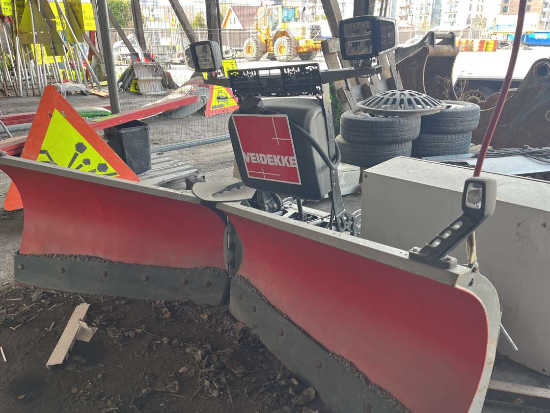 2020 Hilltipp Snowstriker - Raonik za sneg: slika 1 2020 Hilltipp Snowstriker - Raonik za sneg: slika 1