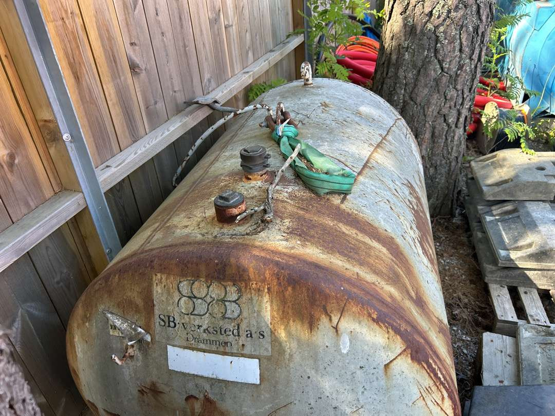 Diesel tank 1000 liter - Гаражна опрема: slika 3 Diesel tank 1000 liter - Гаражна опрема: slika 3