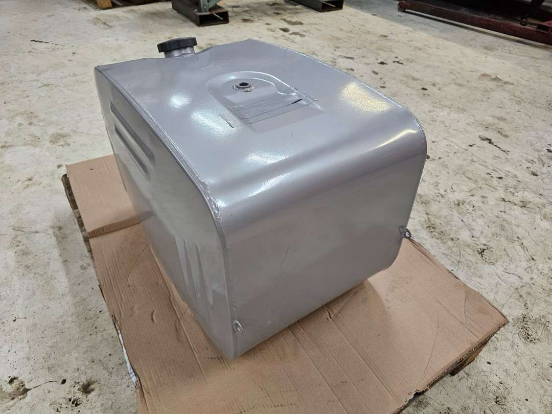 Diesel tank 150 liter til Scania (NY) - Instrument/ Oprema: slika 4 Diesel tank 150 liter til Scania (NY) - Instrument/ Oprema: slika 4