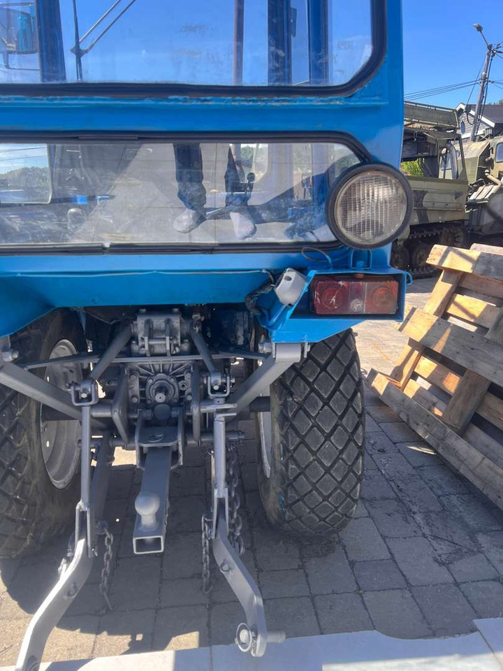 Iseki TX1500 brøyteskjær og feiekost - Traktor: slika 2 Iseki TX1500 brøyteskjær og feiekost - Traktor: slika 2
