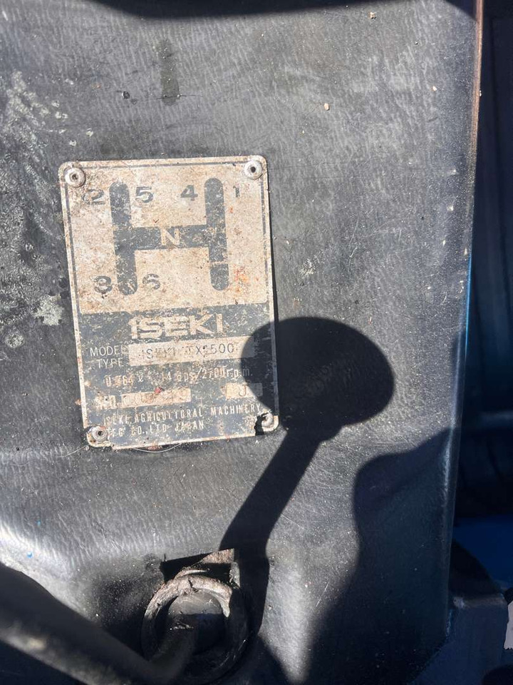 Iseki TX1500 brøyteskjær og feiekost - Traktor: slika 4 Iseki TX1500 brøyteskjær og feiekost - Traktor: slika 4