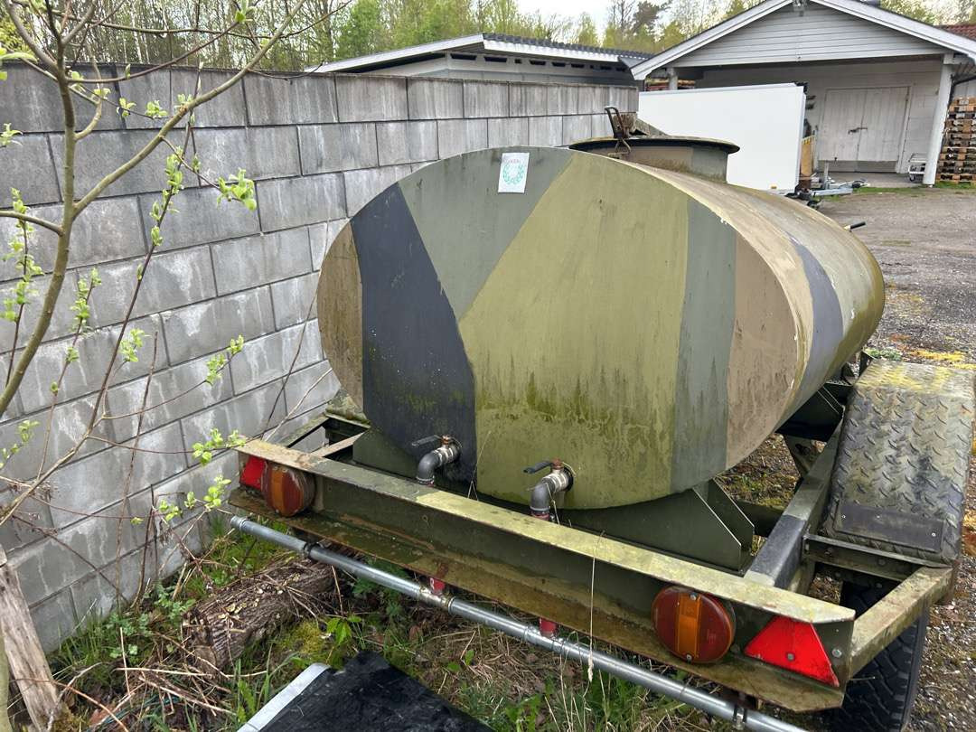 Vanntankhenger 1000 liter - Prikolica: slika 4 Vanntankhenger 1000 liter - Prikolica: slika 4