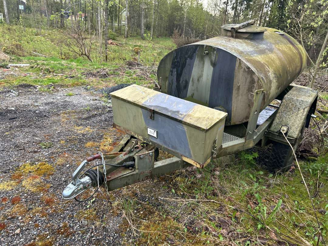 Vanntankhenger 1000 liter - Prikolica: slika 1 Vanntankhenger 1000 liter - Prikolica: slika 1