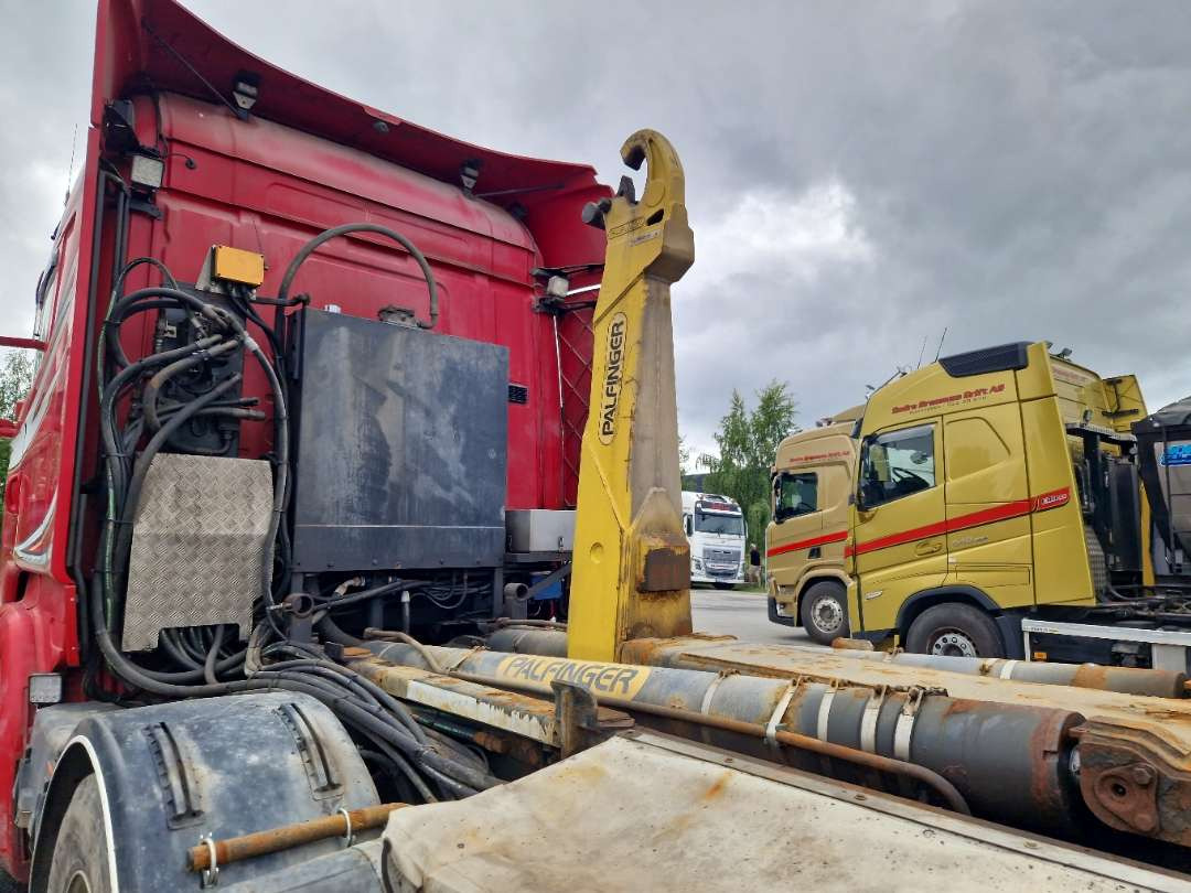 Scania R580 Brøytebil med sideplog og hydraulisk saltsystem - Kamion sa hidrauličnom kukom: slika 5 Scania R580 Brøytebil med sideplog og hydraulisk saltsystem - Kamion sa hidrauličnom kukom: slika 5