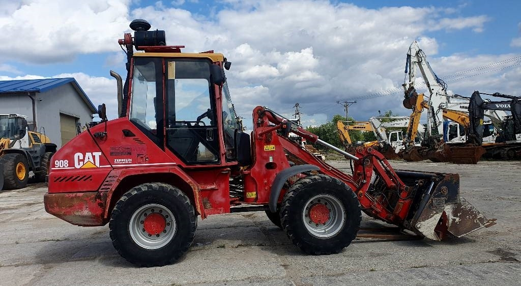 CAT 908 - Utovarivač točkaš: slika 4 CAT 908 - Utovarivač točkaš: slika 4