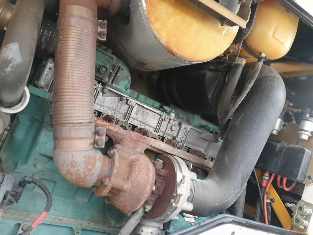 Utovarivač točkaš Volvo L 110 F: slika 9