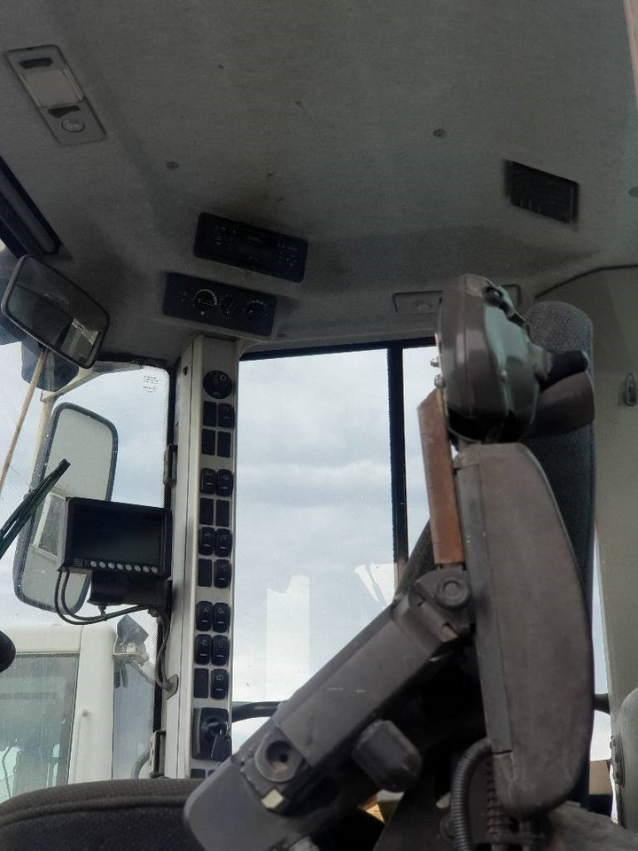 Utovarivač točkaš Volvo L 110 F: slika 10
