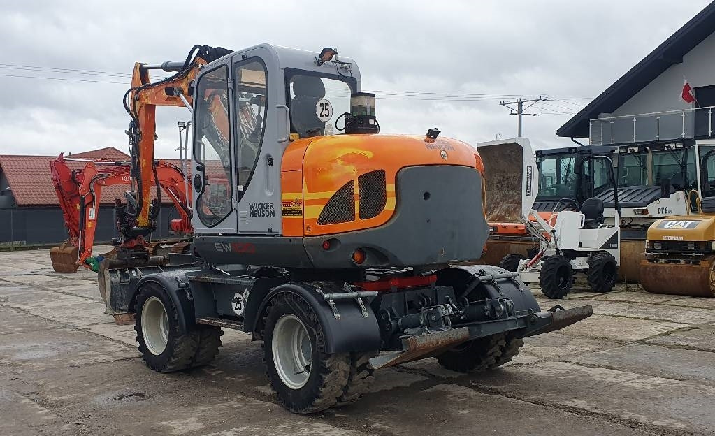 Wacker Neuson Ew100 z rototiltem - Bager točkaš: slika 2 Wacker Neuson Ew100 z rototiltem - Bager točkaš: slika 2