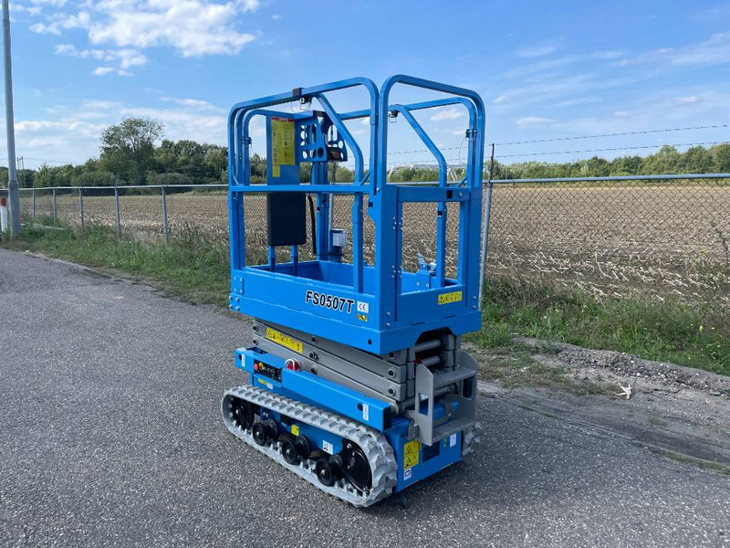 Fronteq FS0507T Tracked Scissor Lift | 2025 - Lift u obliku makaza: slika 3 Fronteq FS0507T Tracked Scissor Lift | 2025 - Lift u obliku makaza: slika 3