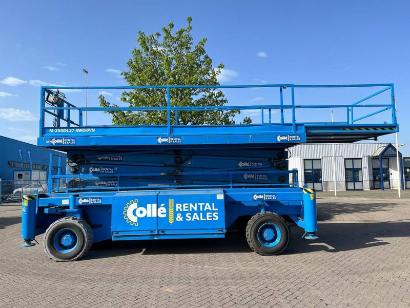 Lift u obliku makaza Holland lift M 250 DL 27 | 2003: slika 18
