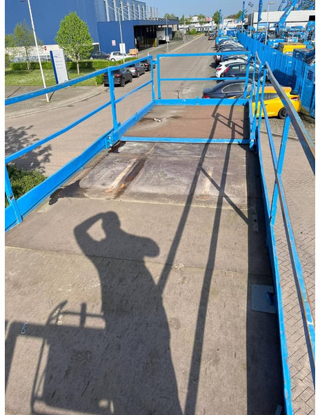 Lift u obliku makaza Holland lift M 250 DL 27 | 2003: slika 16