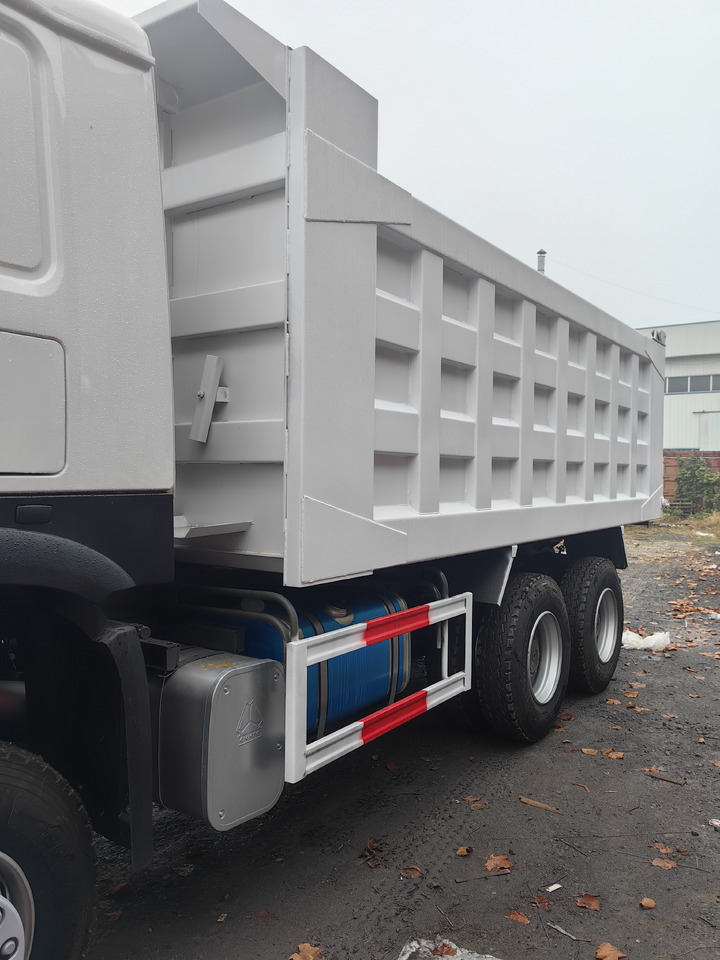 SINOTRUCK HOWO - Istovarivač: slika 4 SINOTRUCK HOWO - Istovarivač: slika 4