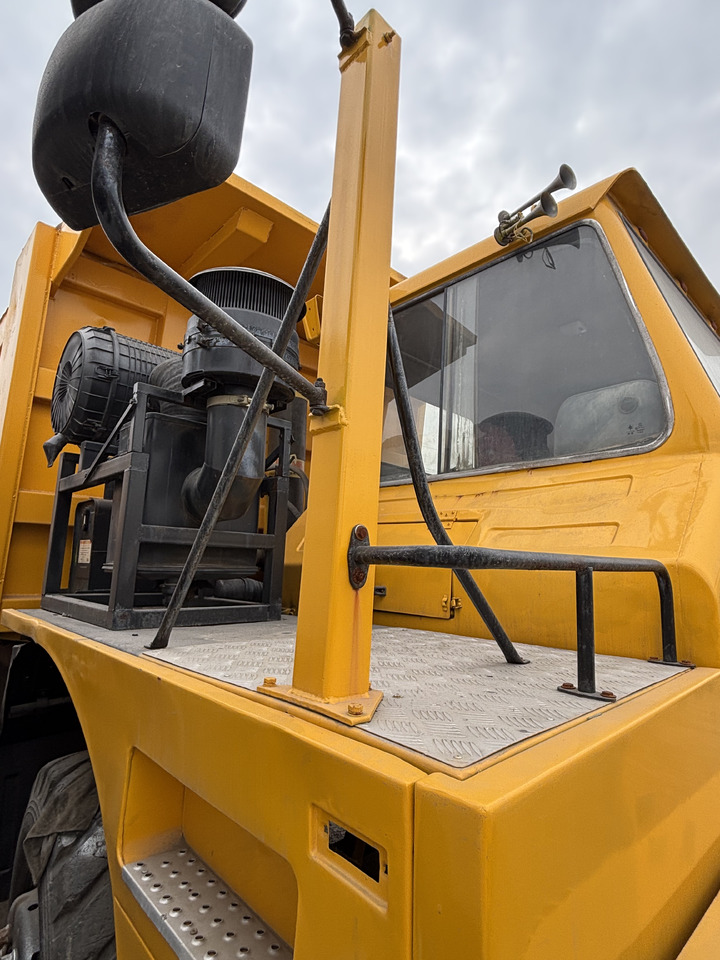 SINOTRUCK - Istovarivač: slika 3 SINOTRUCK - Istovarivač: slika 3