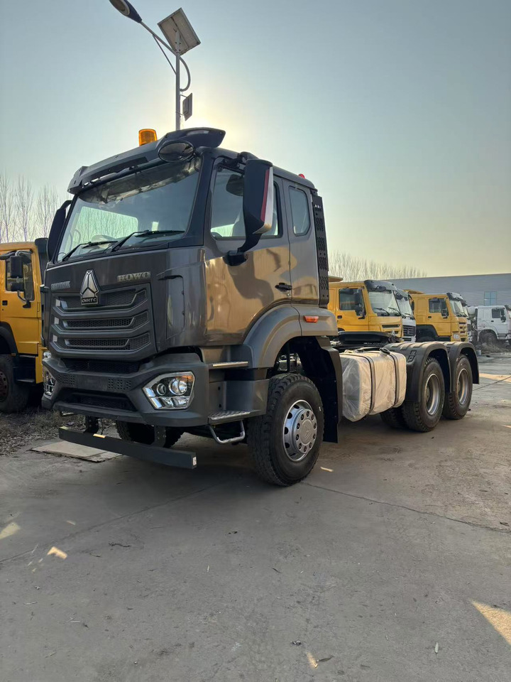 SINOTRUCK HOWO - Tegljač: slika 2 SINOTRUCK HOWO - Tegljač: slika 2