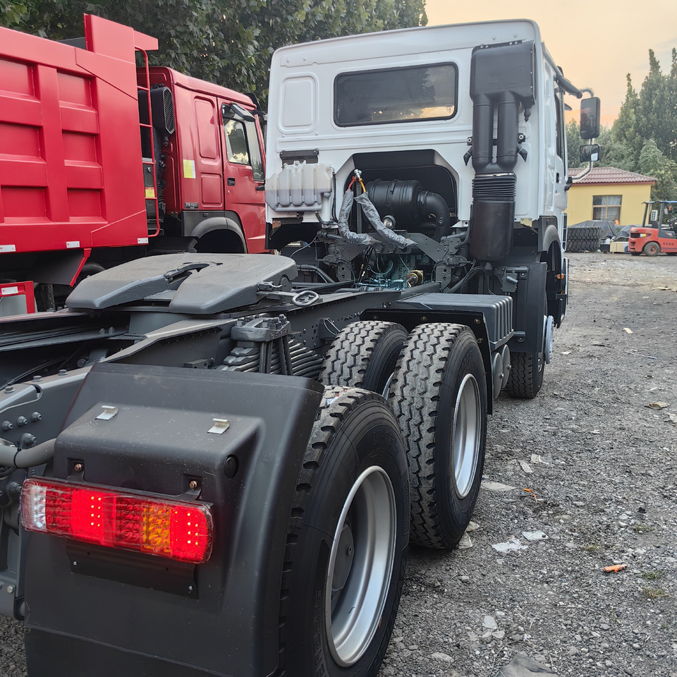 SINOTRUCK HOWO - Tegljač: slika 4 SINOTRUCK HOWO - Tegljač: slika 4