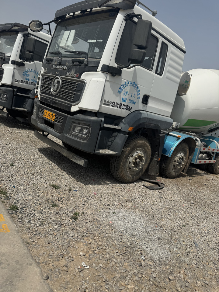 Shacman - Mikser za beton: slika 1 Shacman - Mikser za beton: slika 1