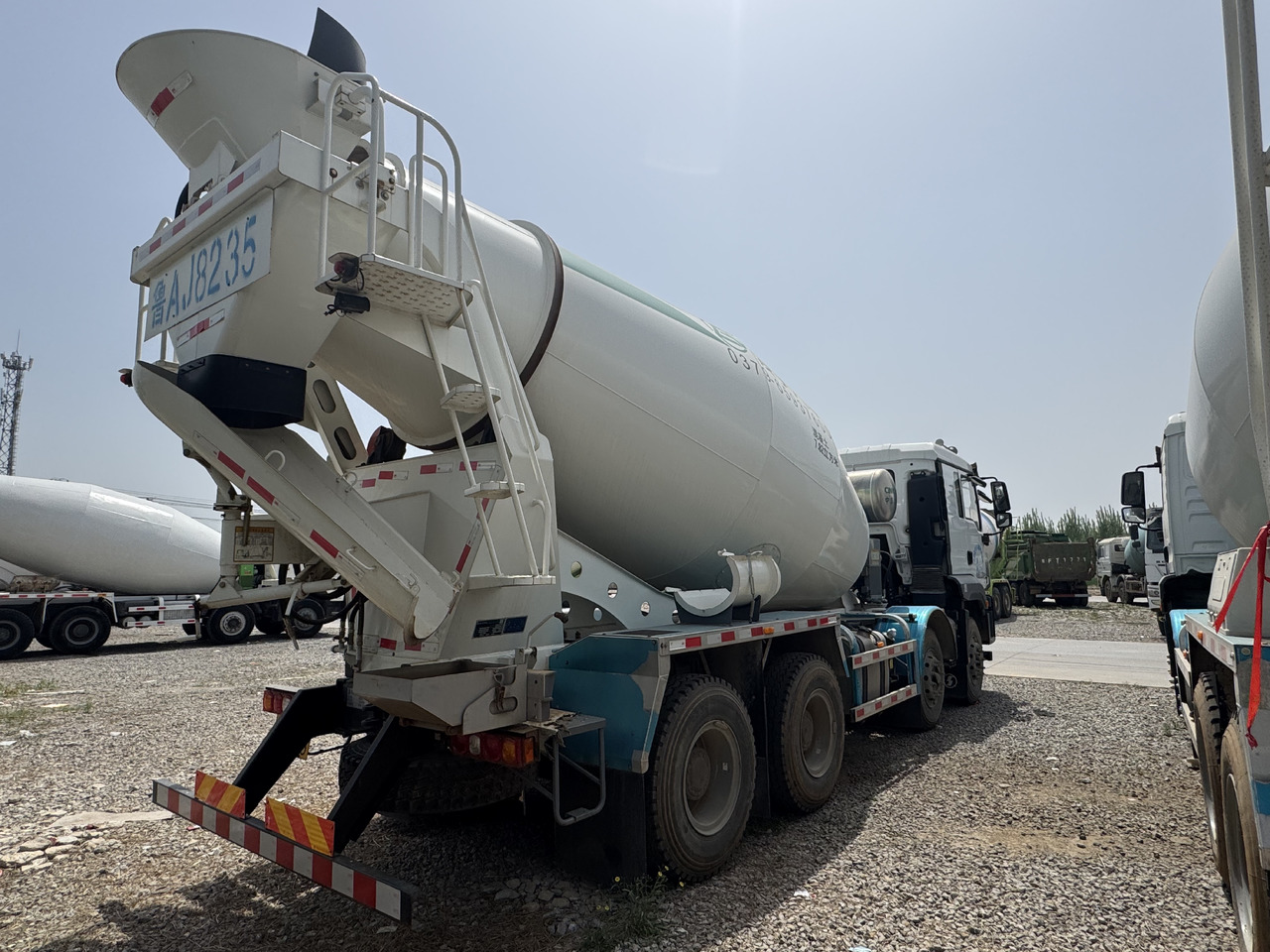 Shacman - Mikser za beton: slika 4 Shacman - Mikser za beton: slika 4