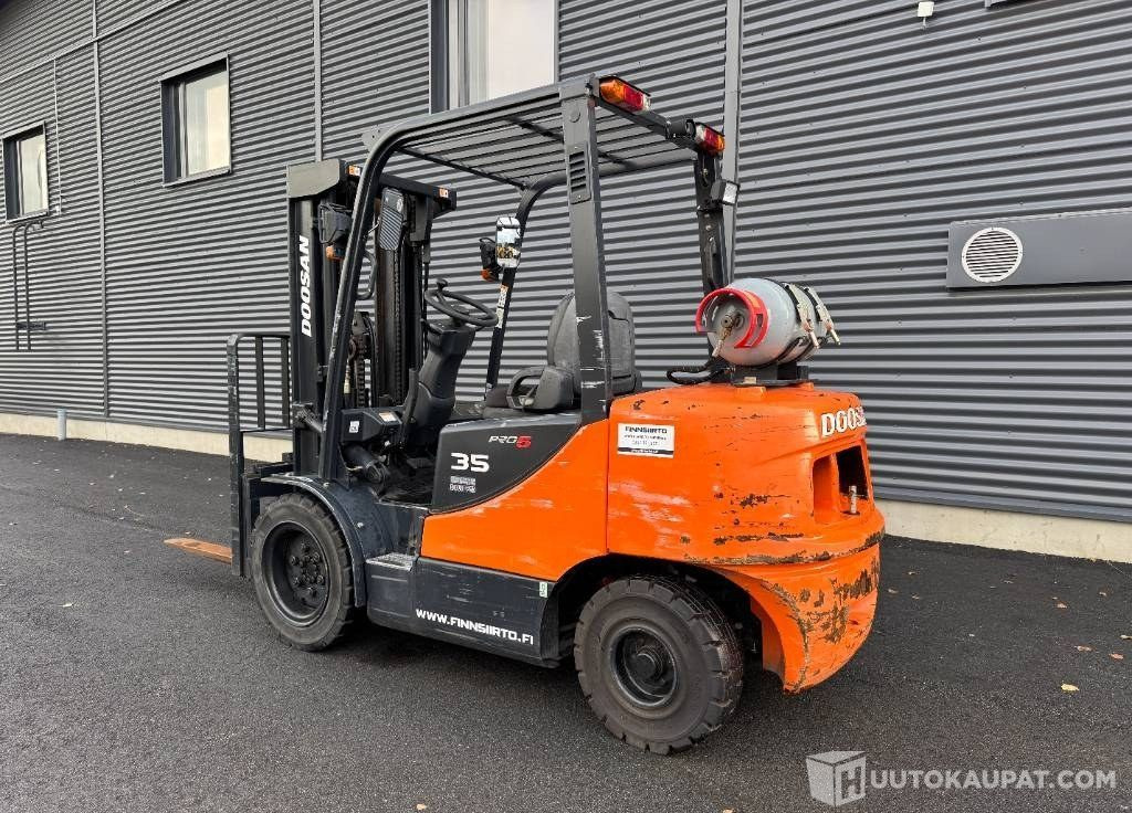 Doosan G 35 C-5, 2009, 3 870 h Kaasutrukki, Lieto - Gasni viljuškar: slika 5 Doosan G 35 C-5, 2009, 3 870 h Kaasutrukki, Lieto - Gasni viljuškar: slika 5