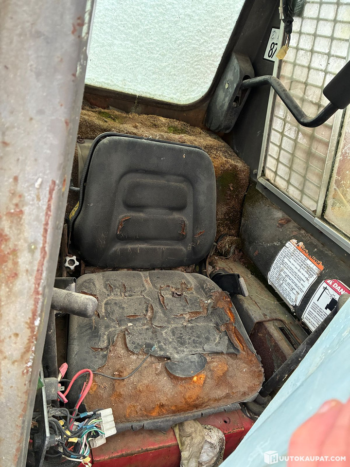 Gehl 3825 Loader, Pälkäne - Mini utovarivač: slika 3 Gehl 3825 Loader, Pälkäne - Mini utovarivač: slika 3