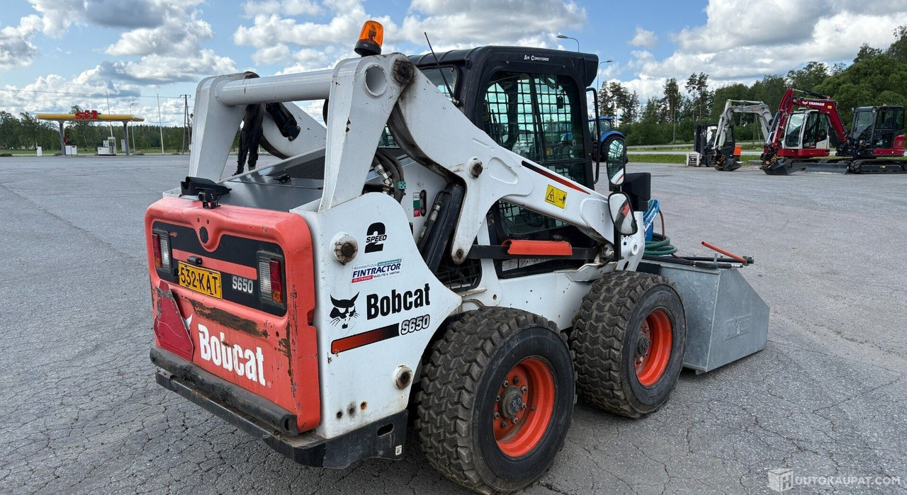 Bobcat S650, 2010, Diesel, 2 070 h Kuormaaja, Kankaanpää - Građevinska mašina: slika 5 Bobcat S650, 2010, Diesel, 2 070 h Kuormaaja, Kankaanpää - Građevinska mašina: slika 5