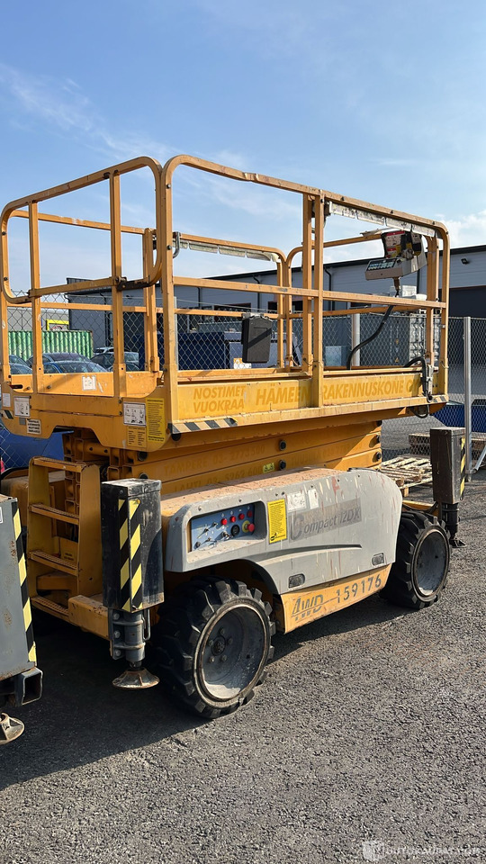 Haulotte Compact 12DX, 2007 Saksilava, Lempäälä - Građevinska mašina: slika 2 Haulotte Compact 12DX, 2007 Saksilava, Lempäälä - Građevinska mašina: slika 2
