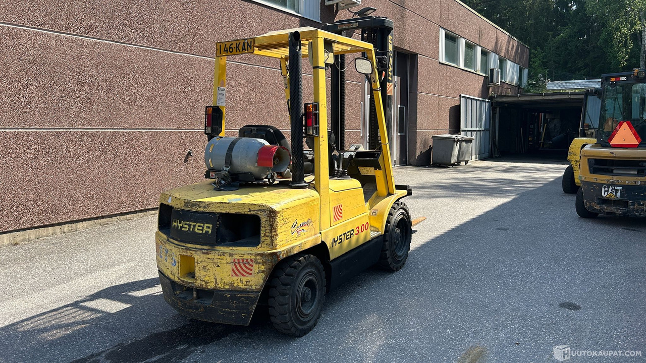 Vastapainotrukki Hyster H3.00XM, vm. 1998, Raisio - Građevinska mašina: slika 5 Vastapainotrukki Hyster H3.00XM, vm. 1998, Raisio - Građevinska mašina: slika 5