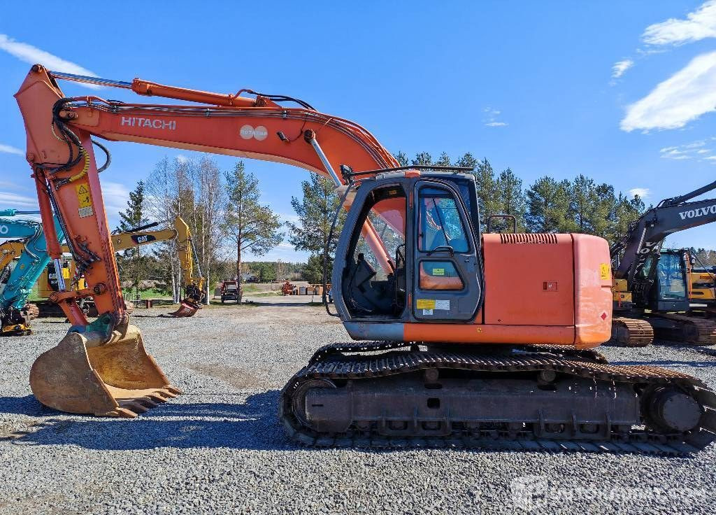Hitachi ZX 225 US, 2003, 16 156 h Kaivinkone, Kurikka - Bager guseničar: slika 1 Hitachi ZX 225 US, 2003, 16 156 h Kaivinkone, Kurikka - Bager guseničar: slika 1
