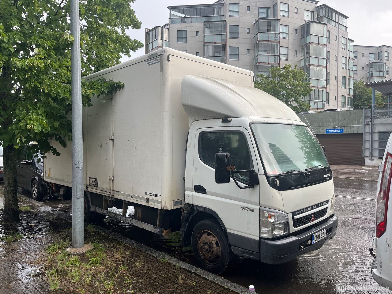 Mitsubishi Canter, kuorma-auto, lähes vuoden leimalla, 2009, Helsinki - Kamion: slika 2 Mitsubishi Canter, kuorma-auto, lähes vuoden leimalla, 2009, Helsinki - Kamion: slika 2