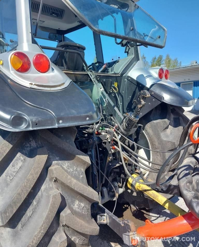Valtra M 120 E, VAIN 2932 h, Okraspecial, 2004, Kokkola - Poljoprivredna mašina: slika 5 Valtra M 120 E, VAIN 2932 h, Okraspecial, 2004, Kokkola - Poljoprivredna mašina: slika 5