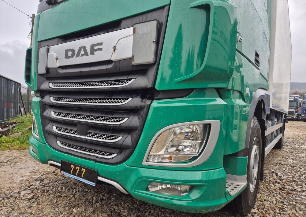 DAF XF ORYGINALNY PRZEBIEG z Niemiec / TANDEM ZESTAW PRZEJAZDOWY Z WINDĄ - Kamion sa zatvorenim sandukom: slika 5 DAF XF ORYGINALNY PRZEBIEG z Niemiec / TANDEM ZESTAW PRZEJAZDOWY Z WINDĄ - Kamion sa zatvorenim sandukom: slika 5