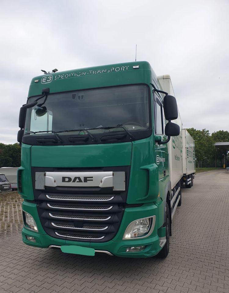 DAF XF ZESTAW TANDEM 2021 ORYGINALNY PRZEBIEG z Niemiec / PRZEJAZDOWY Z WINDĄ / - Kamion sa zatvorenim sandukom: slika 1 DAF XF ZESTAW TANDEM 2021 ORYGINALNY PRZEBIEG z Niemiec / PRZEJAZDOWY Z WINDĄ / - Kamion sa zatvorenim sandukom: slika 1