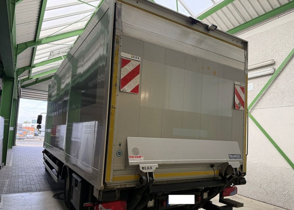 MAN TGL 12.250 6.3m AUTOMAT KLIMA z Niemiec ESP EURO 6 / 4.3 rozstaw / Chlodnia FRIGOBLOCK / TOP STAN / okazja nauka jazdy MOŻLIWOŚĆ DOSTOSOWANIA 12t - Hladnjača: slika 4 MAN TGL 12.250 6.3m AUTOMAT KLIMA z Niemiec ESP EURO 6 / 4.3 rozstaw / Chlodnia FRIGOBLOCK / TOP STAN / okazja nauka jazdy MOŻLIWOŚĆ DOSTOSOWANIA 12t - Hladnjača: slika 4