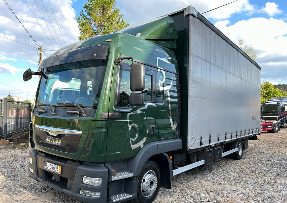 MAN TGL 12.250 GLOB UNIKAT z Niemiec BDF firanka / AUTOMAT HAK / EURO 6 / BDF 7.40 wysoki / MICHELIN 80% - Kamion sa ceradom: slika 2 MAN TGL 12.250 GLOB UNIKAT z Niemiec BDF firanka / AUTOMAT HAK / EURO 6 / BDF 7.40 wysoki / MICHELIN 80% - Kamion sa ceradom: slika 2