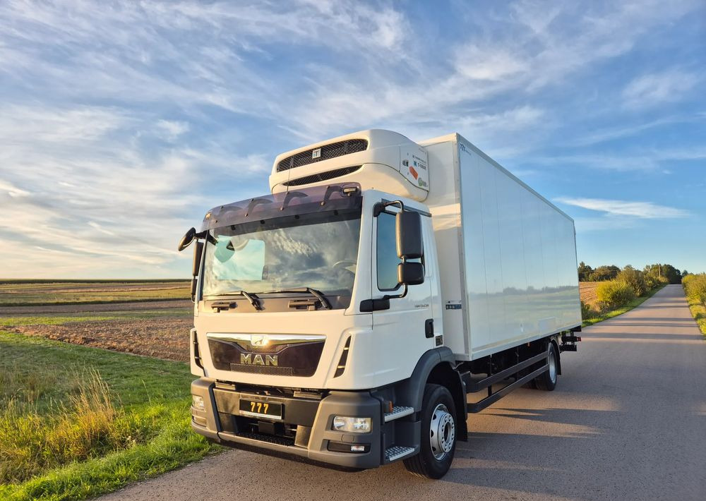 MAN TGM 15.250 7.5m winda AUTOMAT KLIMA z Niemiec EURO 6 / CHŁODNIA T-1000R THERMOKING - Hladnjača: slika 1 MAN TGM 15.250 7.5m winda AUTOMAT KLIMA z Niemiec EURO 6 / CHŁODNIA T-1000R THERMOKING - Hladnjača: slika 1