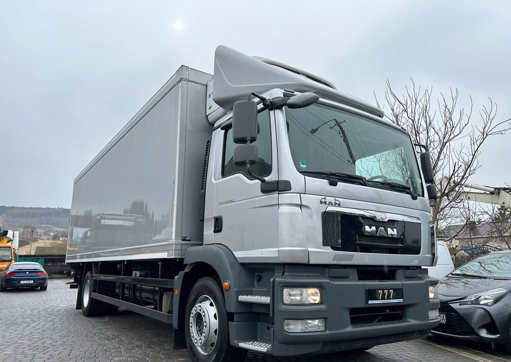 MAN TGM 18.290 TK 1200 R Spectrum THERMO King z Niemiec 8m / 20 palet / winda Klima / OKAZJA - Hladnjača: slika 3 MAN TGM 18.290 TK 1200 R Spectrum THERMO King z Niemiec 8m / 20 palet / winda Klima / OKAZJA - Hladnjača: slika 3