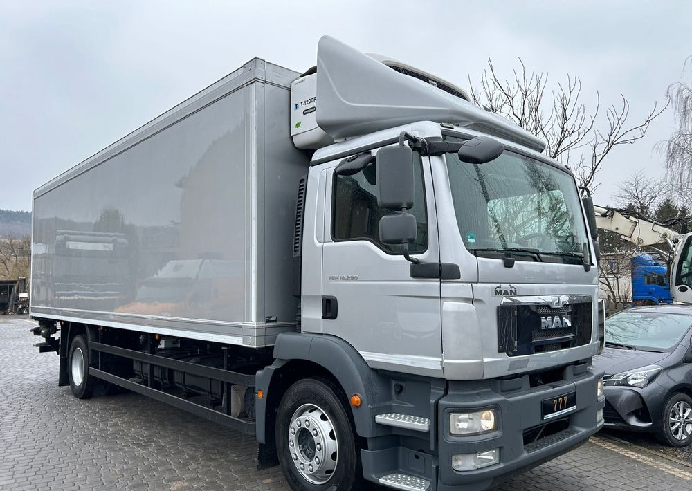 MAN TGM 18.290 TK 1200 R Spectrum THERMO King z Niemiec 8m / 20 palet / winda Klima / OKAZJA - Hladnjača: slika 2 MAN TGM 18.290 TK 1200 R Spectrum THERMO King z Niemiec 8m / 20 palet / winda Klima / OKAZJA - Hladnjača: slika 2