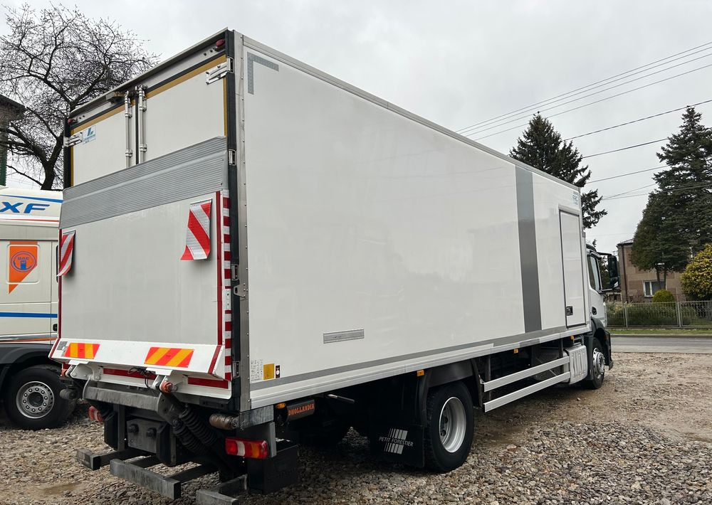 Mercedes-Benz Antos 1824 CARRIER SUPRA 1150 DRZWI + winda i drzwi boczne / 7.7m / z Holandii / KLIMA LEKKI / Axor man Tgm T1000-R THERMO King - Hladnjača: slika 4 Mercedes-Benz Antos 1824 CARRIER SUPRA 1150 DRZWI + winda i drzwi boczne / 7.7m / z Holandii / KLIMA LEKKI / Axor man Tgm T1000-R THERMO King - Hladnjača: slika 4